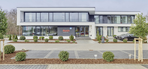Der Neubau der Roth GmbH in Germersheim erfüllt den  KfW 40 Plus Standard. - © Foto: Roth Bau
