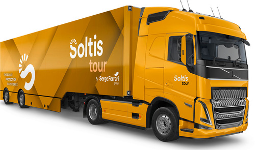 Dieses Jahr geht die Soltis Tour gleich mit zwei Trucks auf Europareise. - © Foto: Serge Ferrari